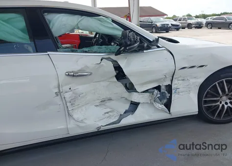 2018 Maserati Ghibli из США, поврежденный, VIN ZAM57XSA0J1268652